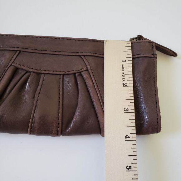 Junior Drake Clutch Wallet Brown Supple Leather Pleated Zip Closure Minimalist - Picture 7 of 9
